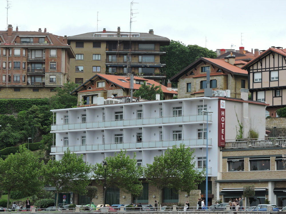 Petit Palace Tamarises Getxo Zewnętrze zdjęcie